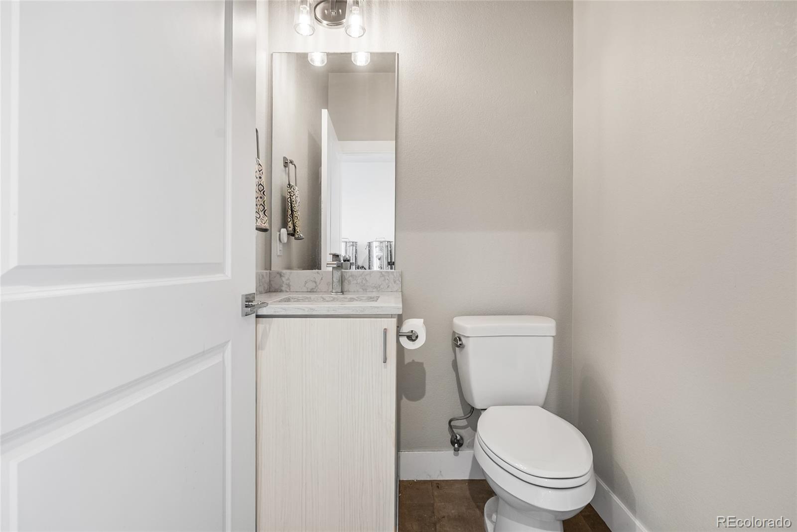 2737 W 24th Avenue 4