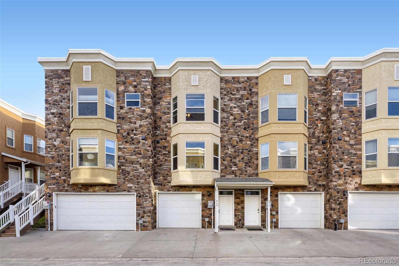 869 N Vernon Drive