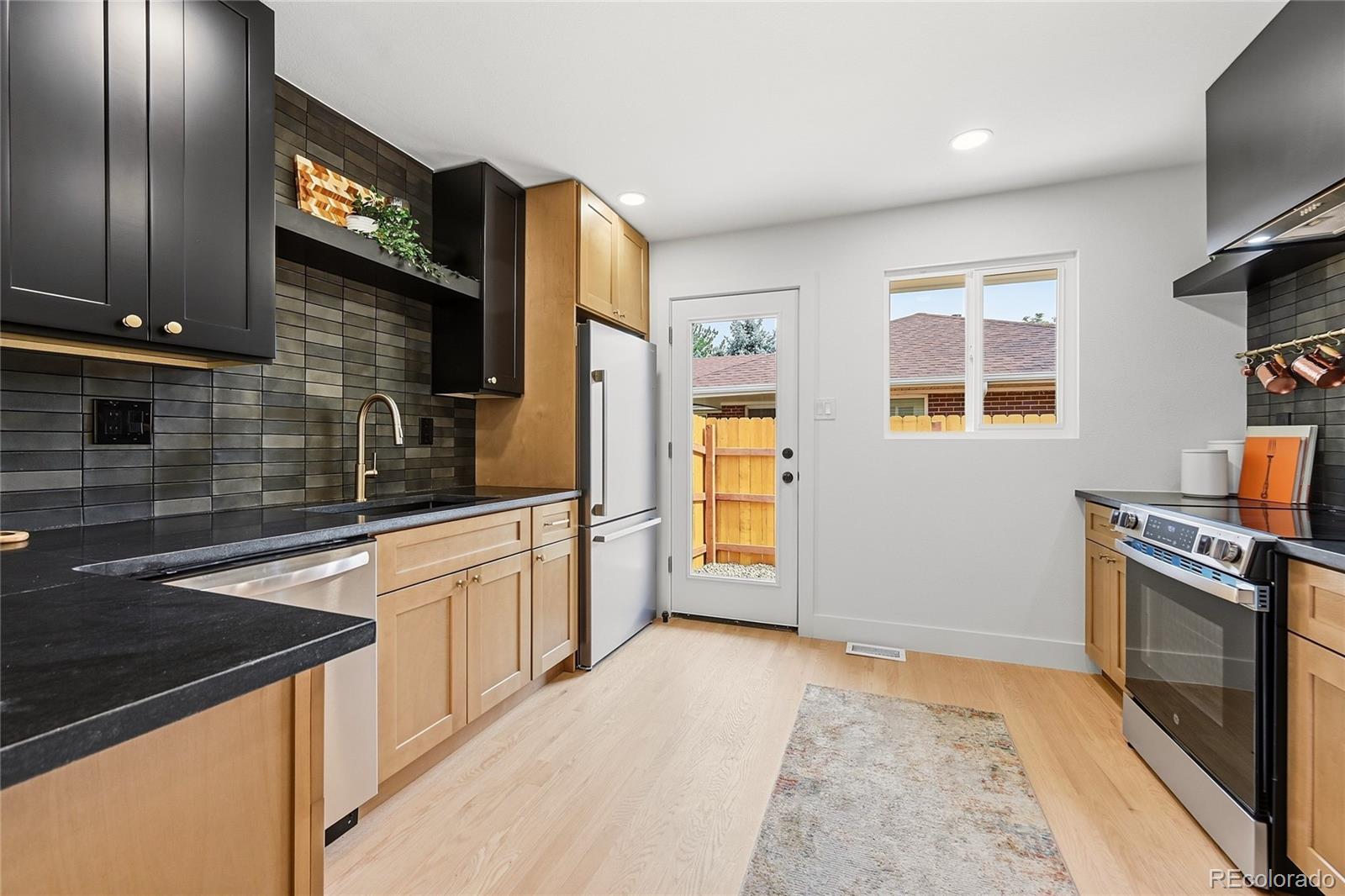 3660 N Grape Street