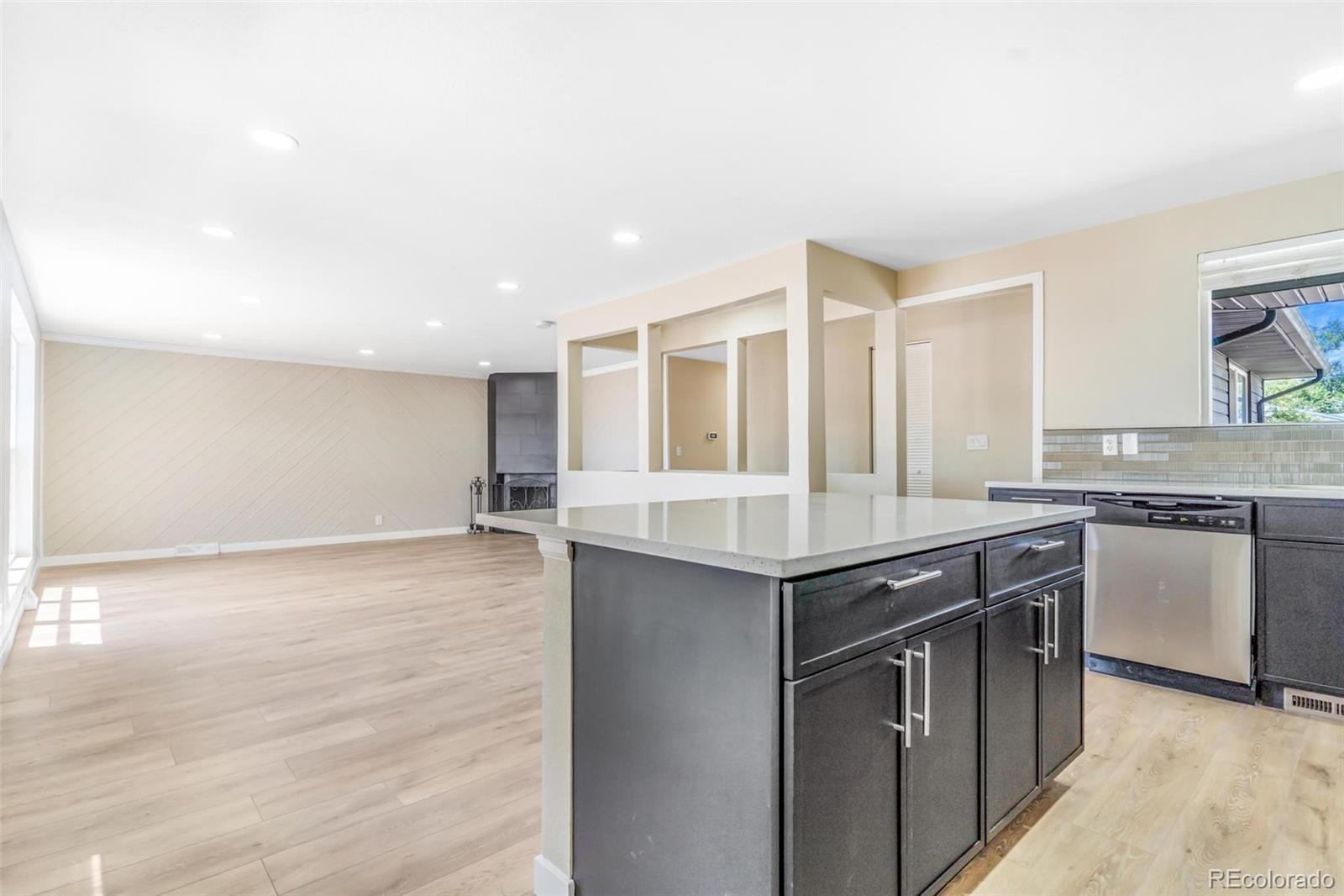 700 Nickel Street, Broomfield, CO, 80020 4 700 Nickel Street