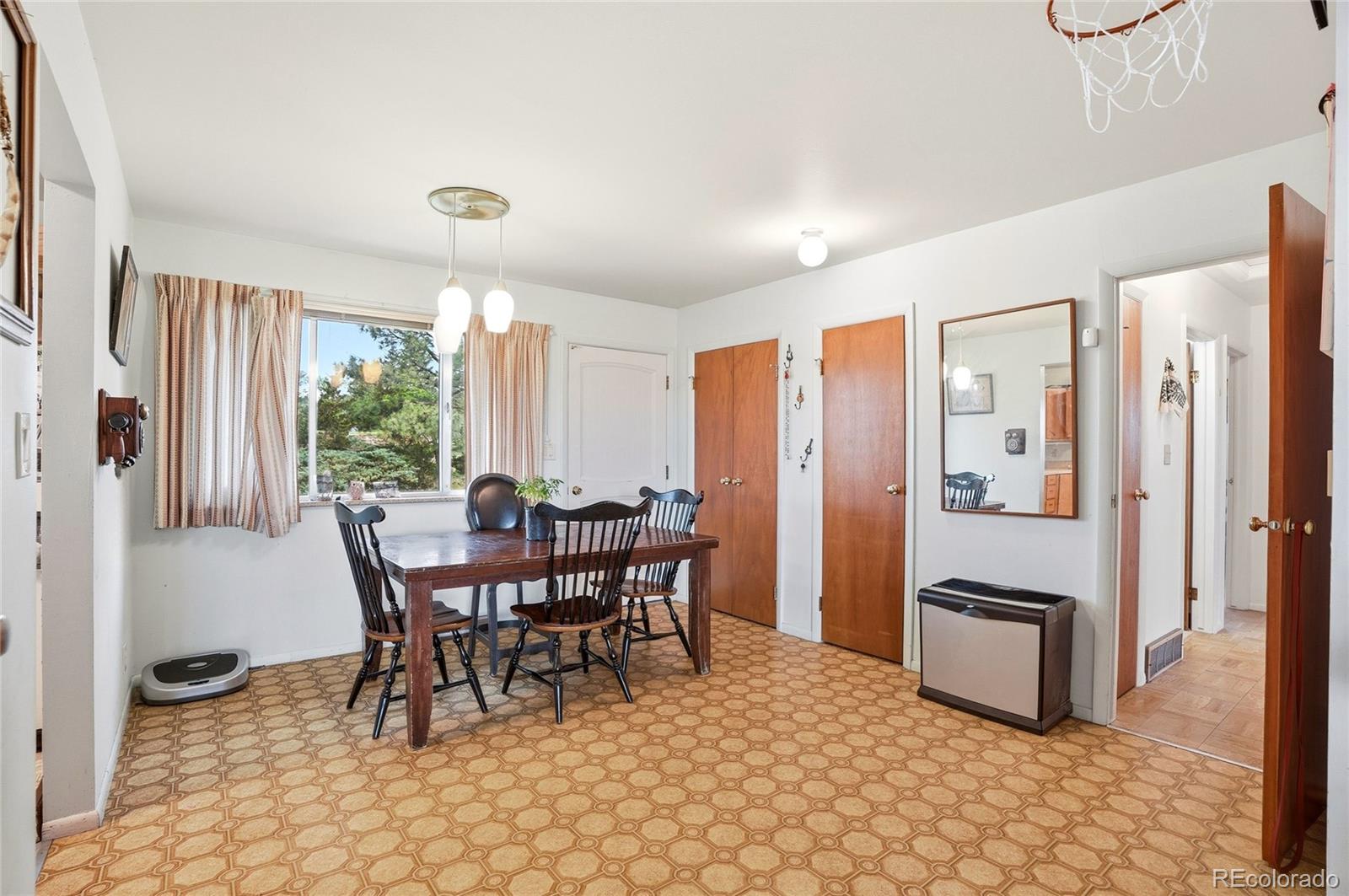 832 Fox Hill Court