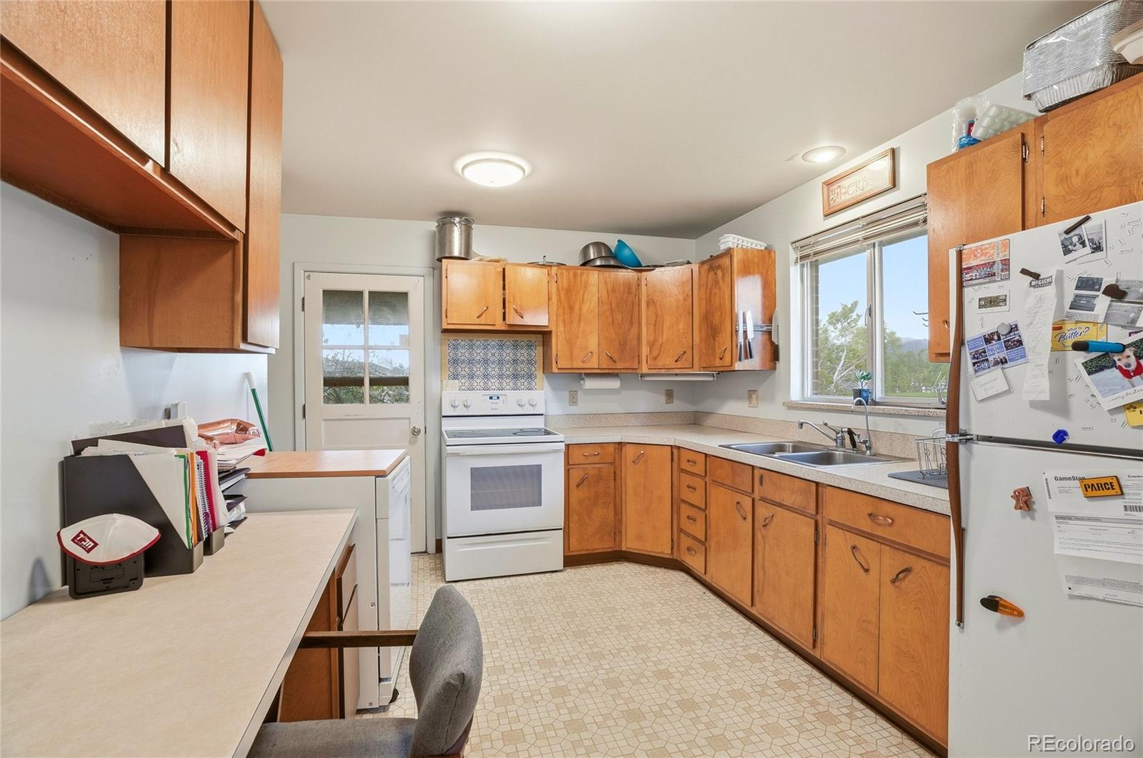 832 Fox Hill Court