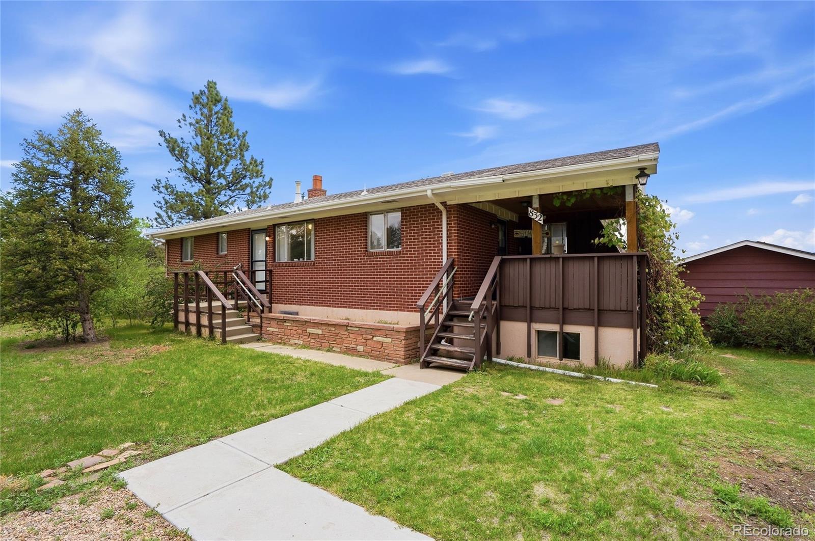 832 Fox Hill Court