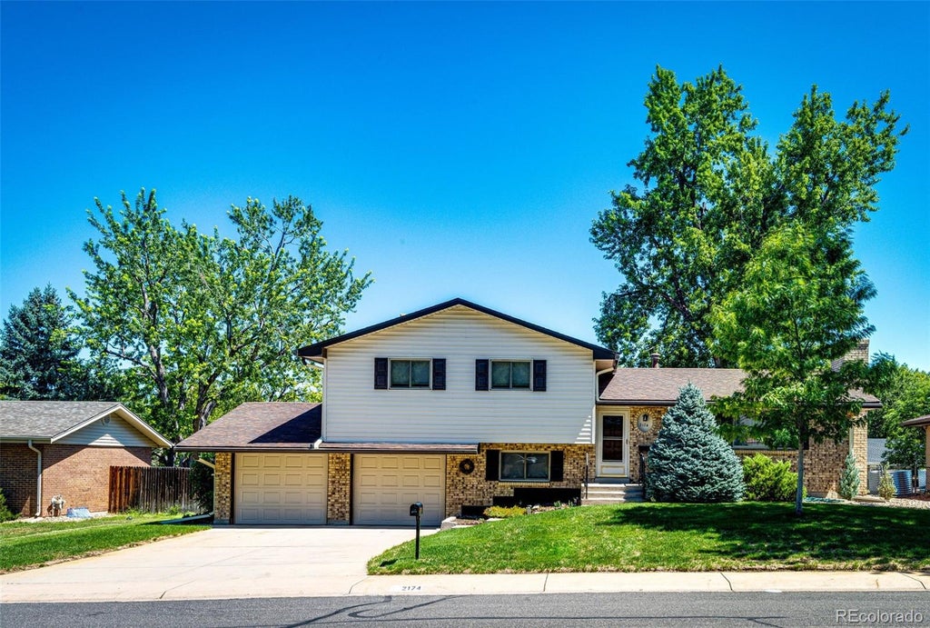 Photo of 2174 S Estes Street, Lakewood, CO 80227 (MLS # 6121748)