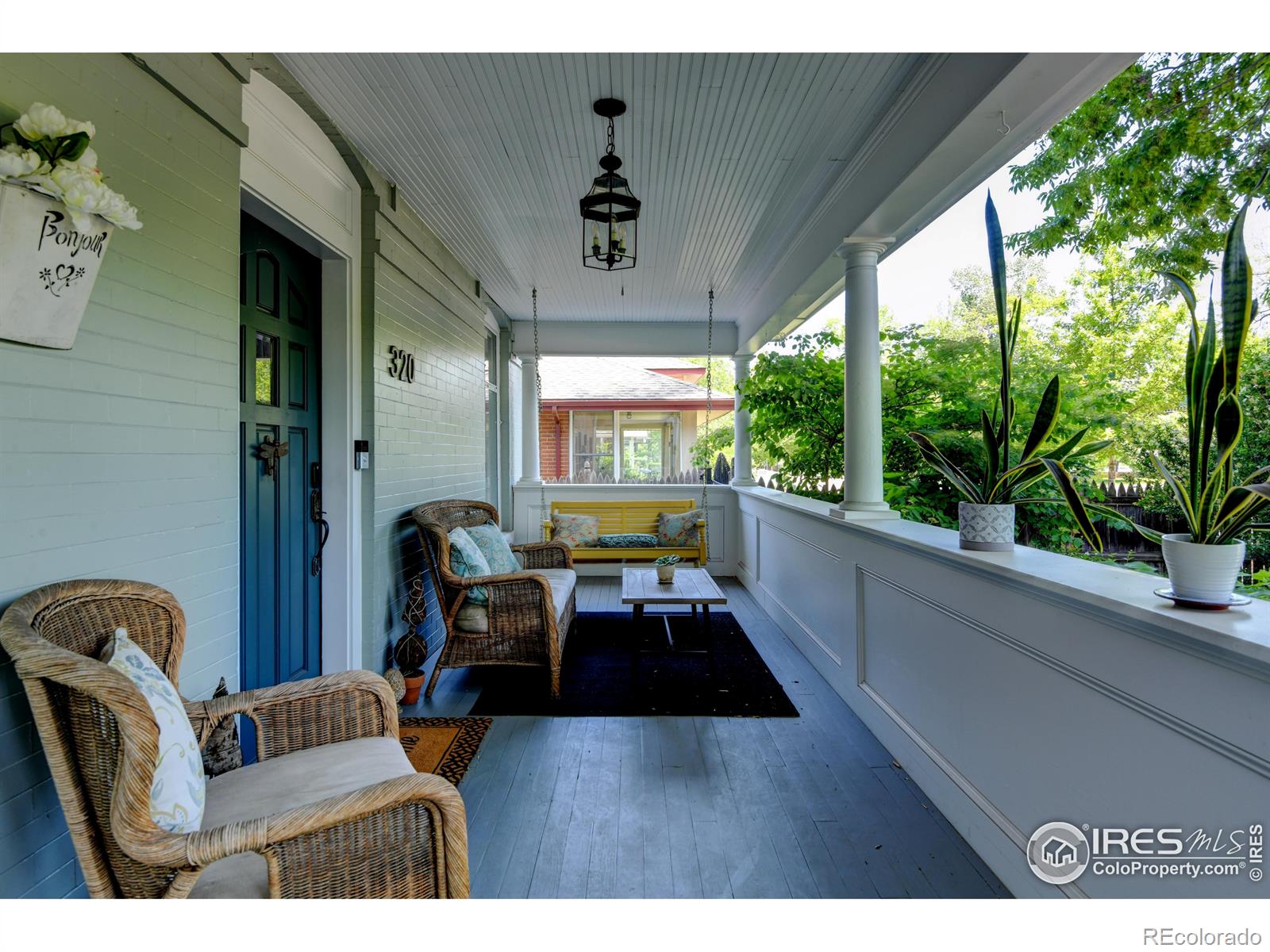 320 E Mulberry Street