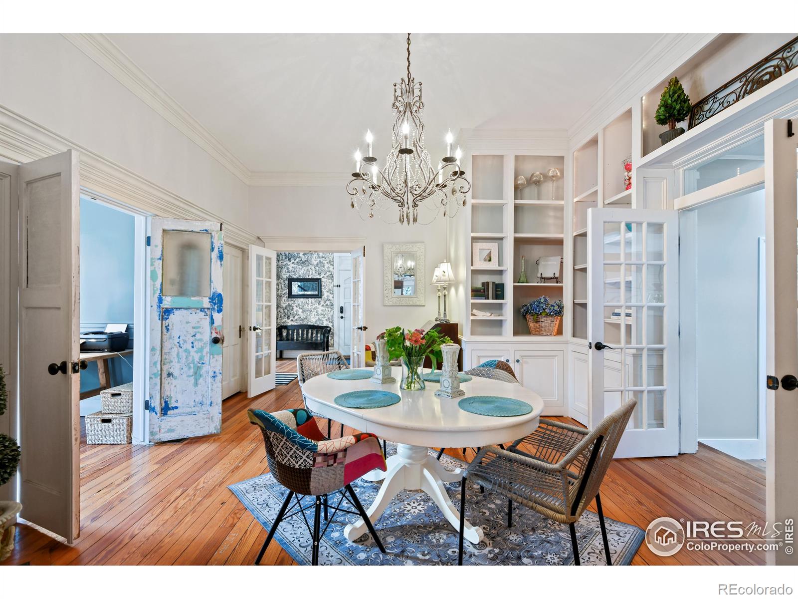 320 E Mulberry Street