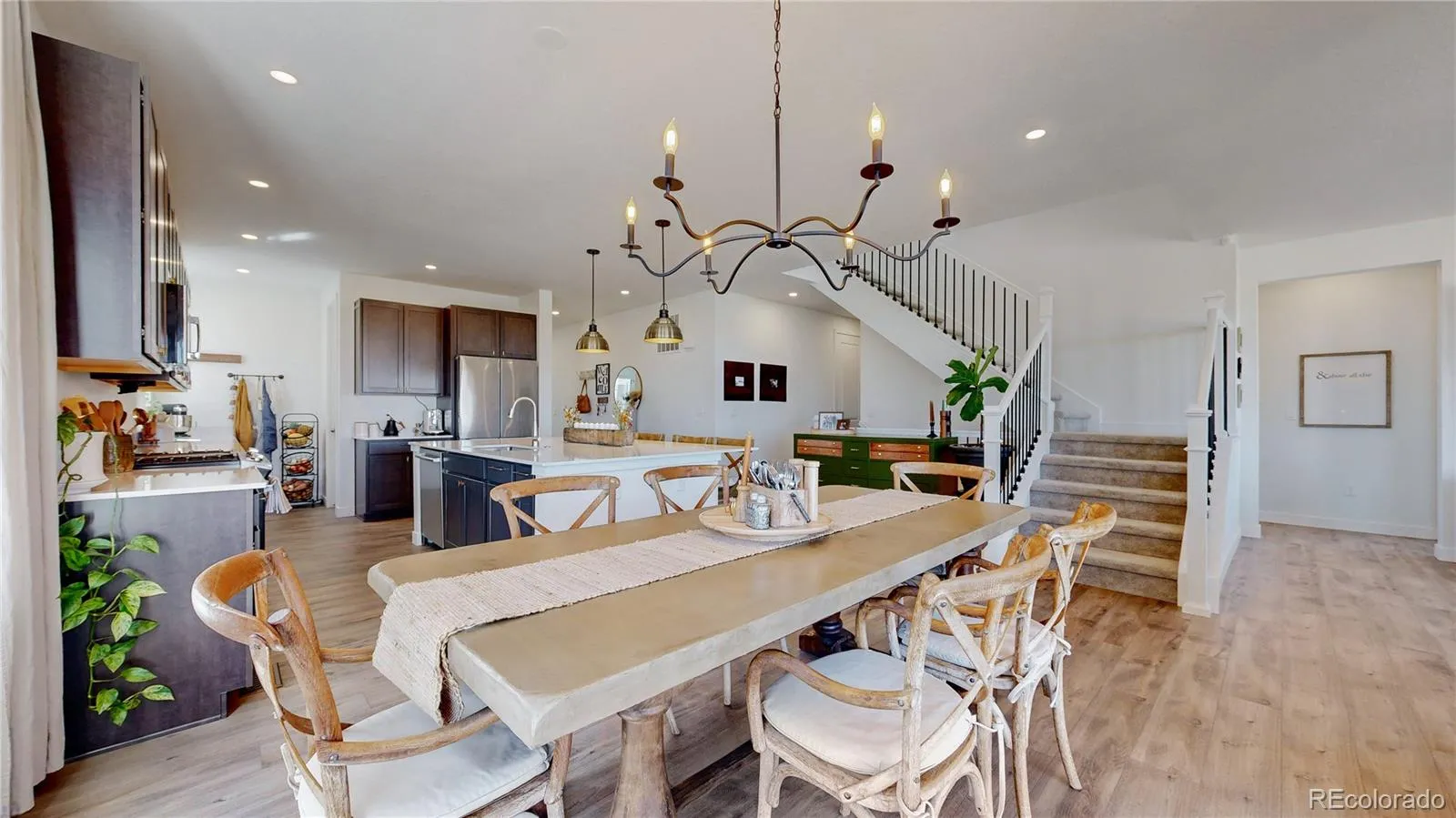 Broomfield, Colorado 80023, United States, 4 Bedrooms Bedrooms, ,3 BathroomsBathrooms,Residential,Pending,105357