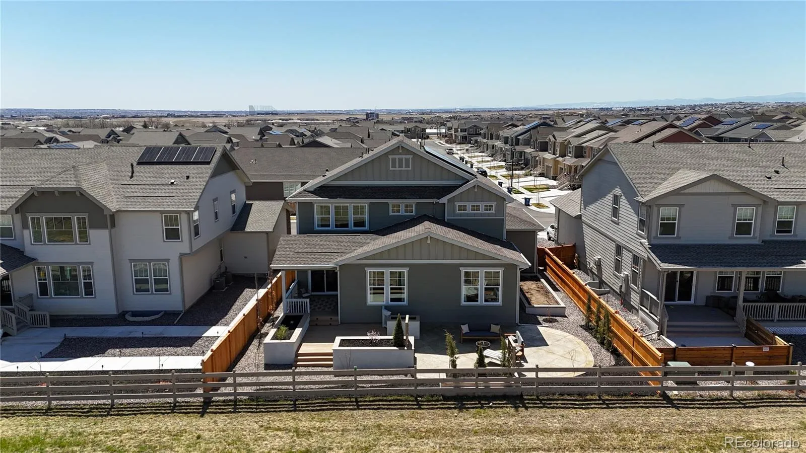 Broomfield, Colorado 80023, United States, 4 Bedrooms Bedrooms, ,3 BathroomsBathrooms,Residential,Pending,105357