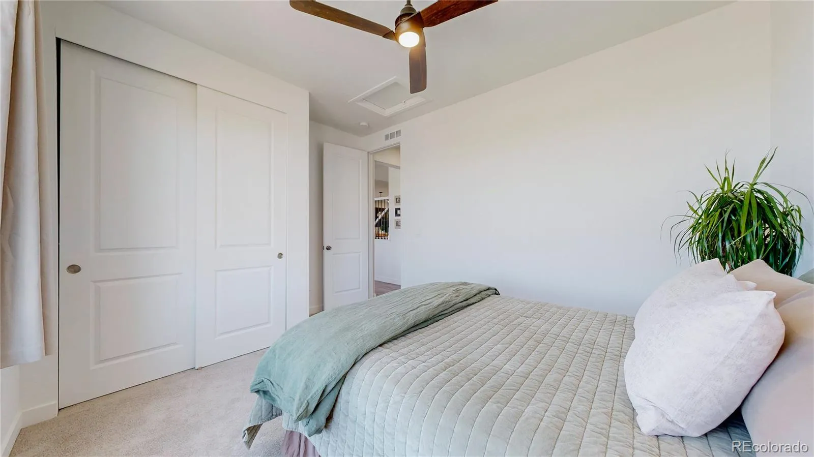 Broomfield, Colorado 80023, United States, 4 Bedrooms Bedrooms, ,3 BathroomsBathrooms,Residential,Pending,105357