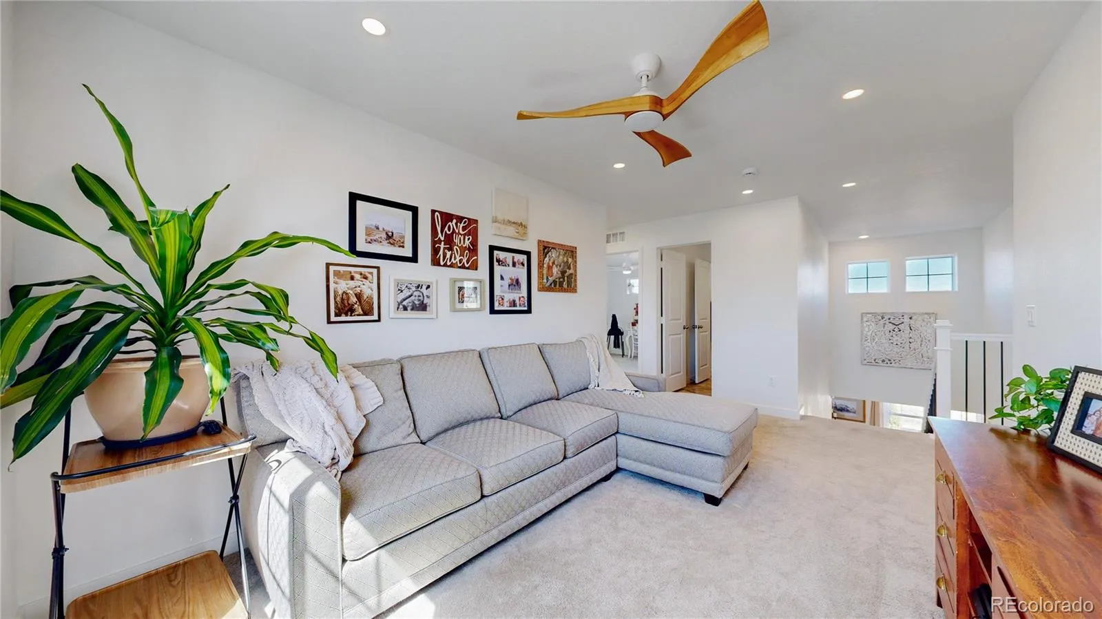 Broomfield, Colorado 80023, United States, 4 Bedrooms Bedrooms, ,3 BathroomsBathrooms,Residential,Pending,105357