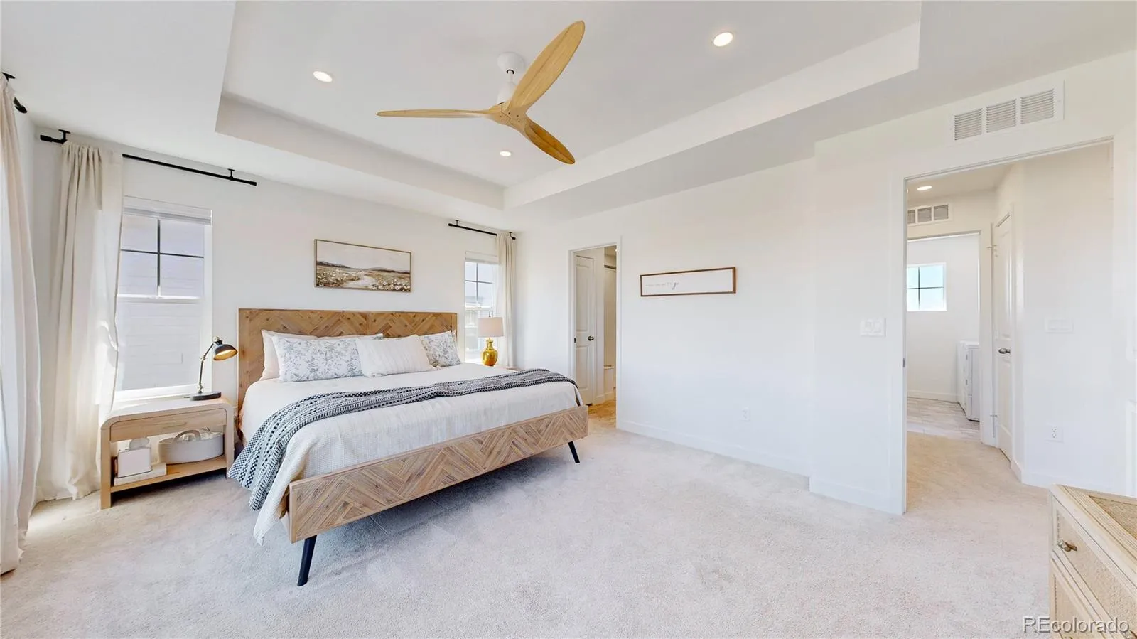 Broomfield, Colorado 80023, United States, 4 Bedrooms Bedrooms, ,3 BathroomsBathrooms,Residential,Pending,105357