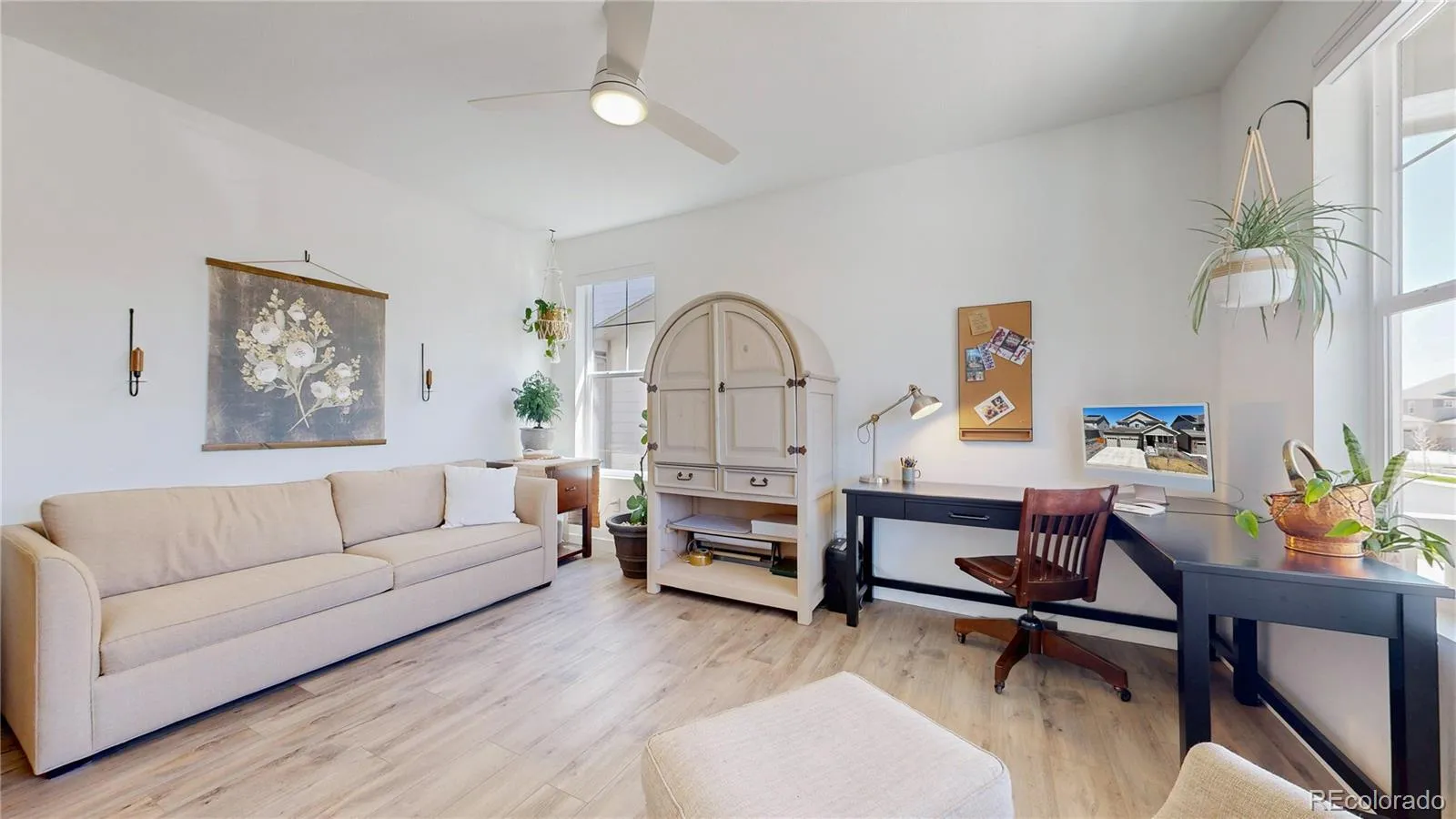 Broomfield, Colorado 80023, United States, 4 Bedrooms Bedrooms, ,3 BathroomsBathrooms,Residential,Pending,105357