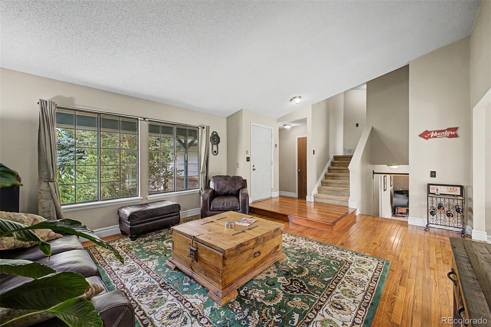 648 Ridgeglen Way