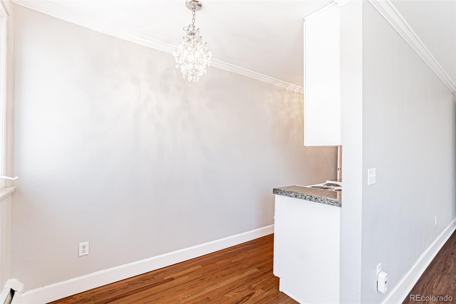 969 S Pearl Street 305