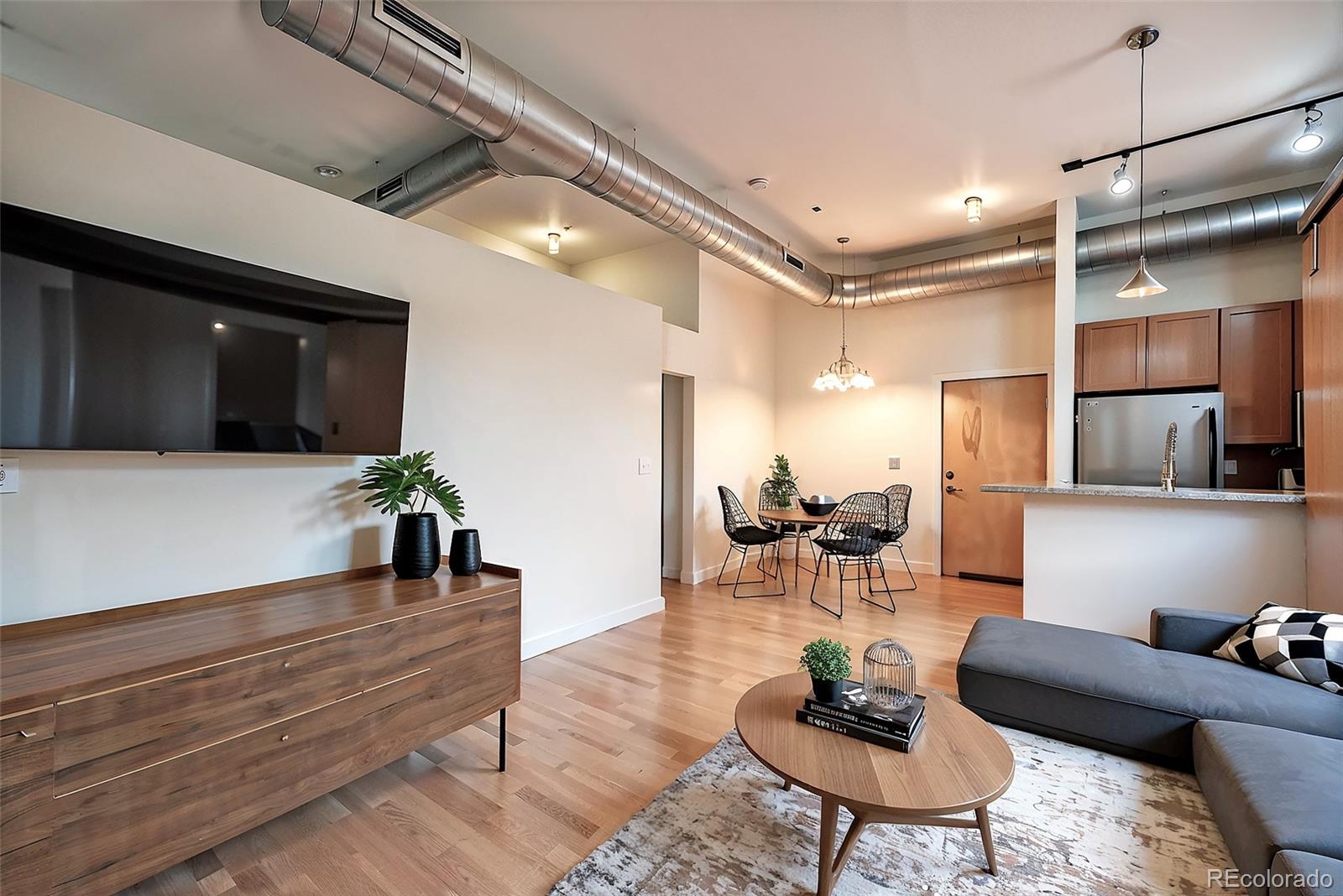 7700 E 29th Avenue 404