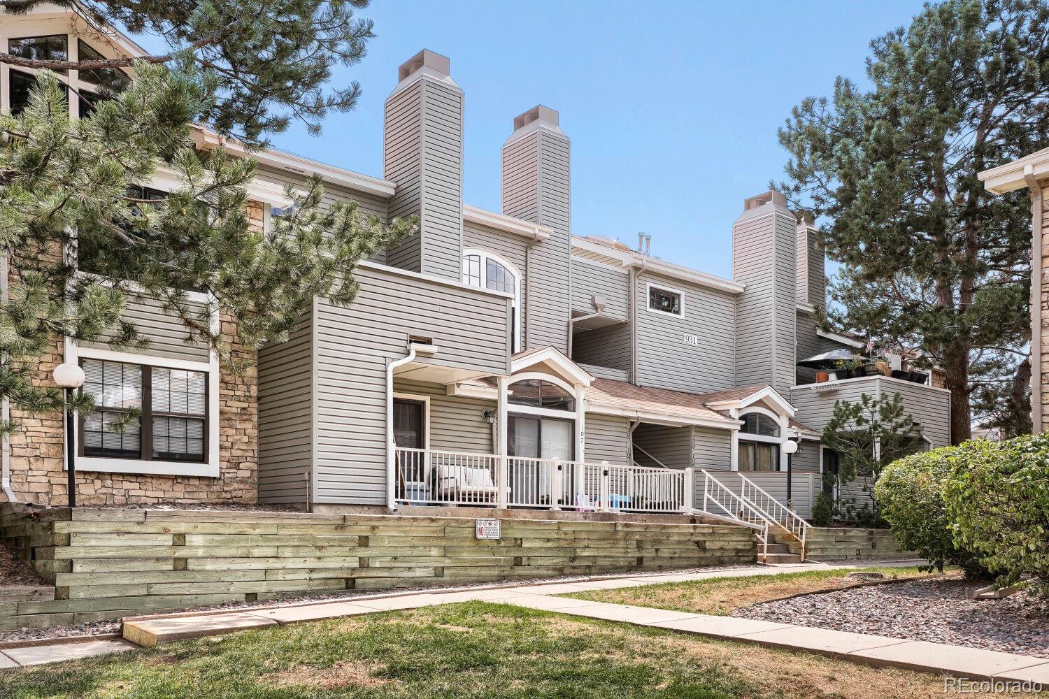 931 S Zeno Way 207