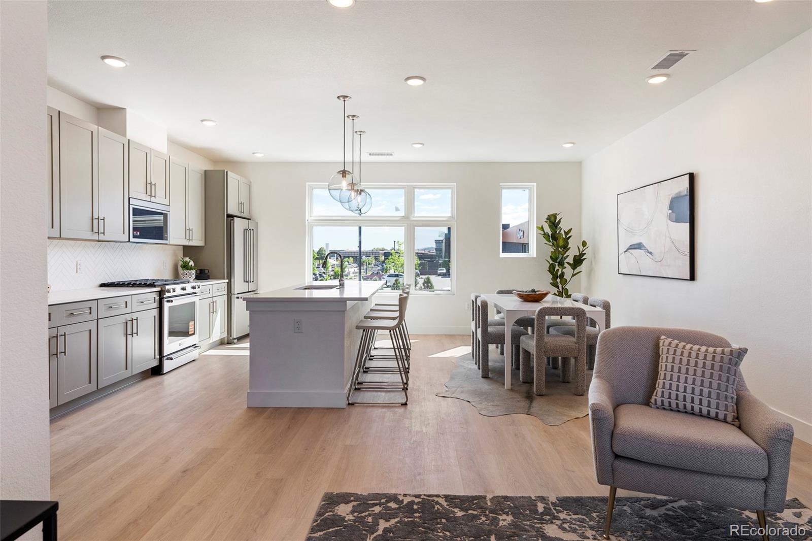 22 Oneida Court