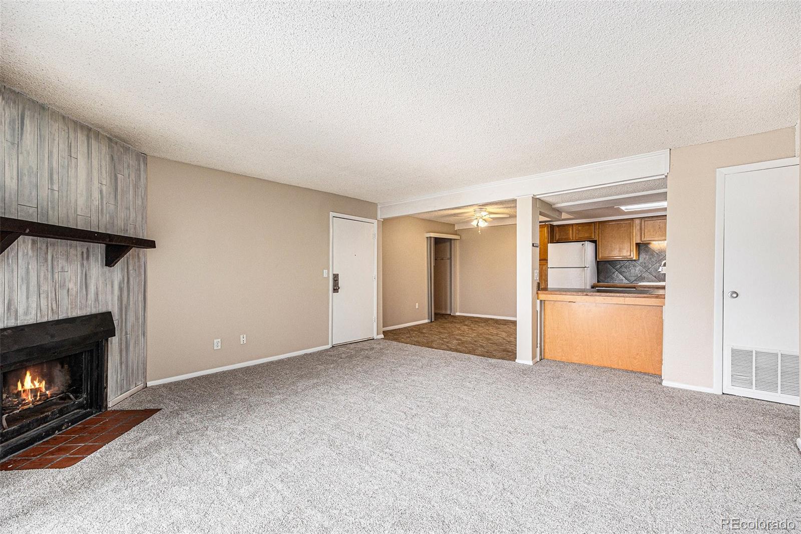 12142 Huron Street 304