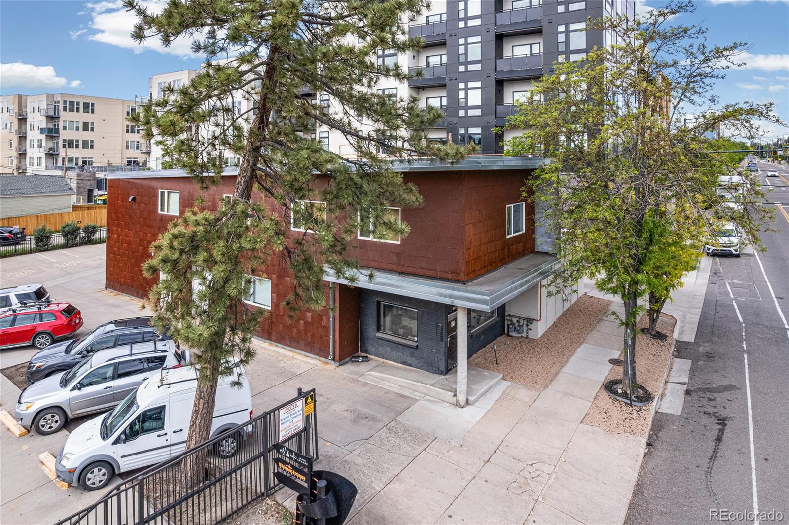 2306 W 29th Avenue