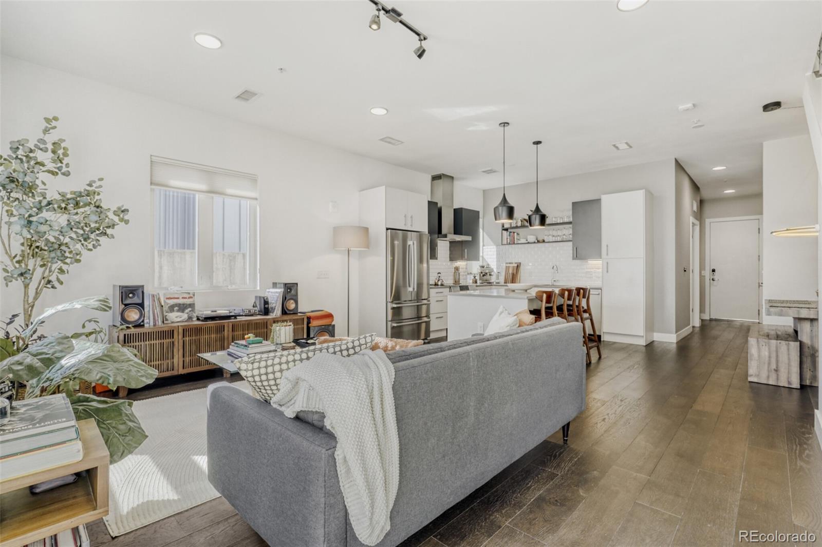 2530 Lawrence Street RA108