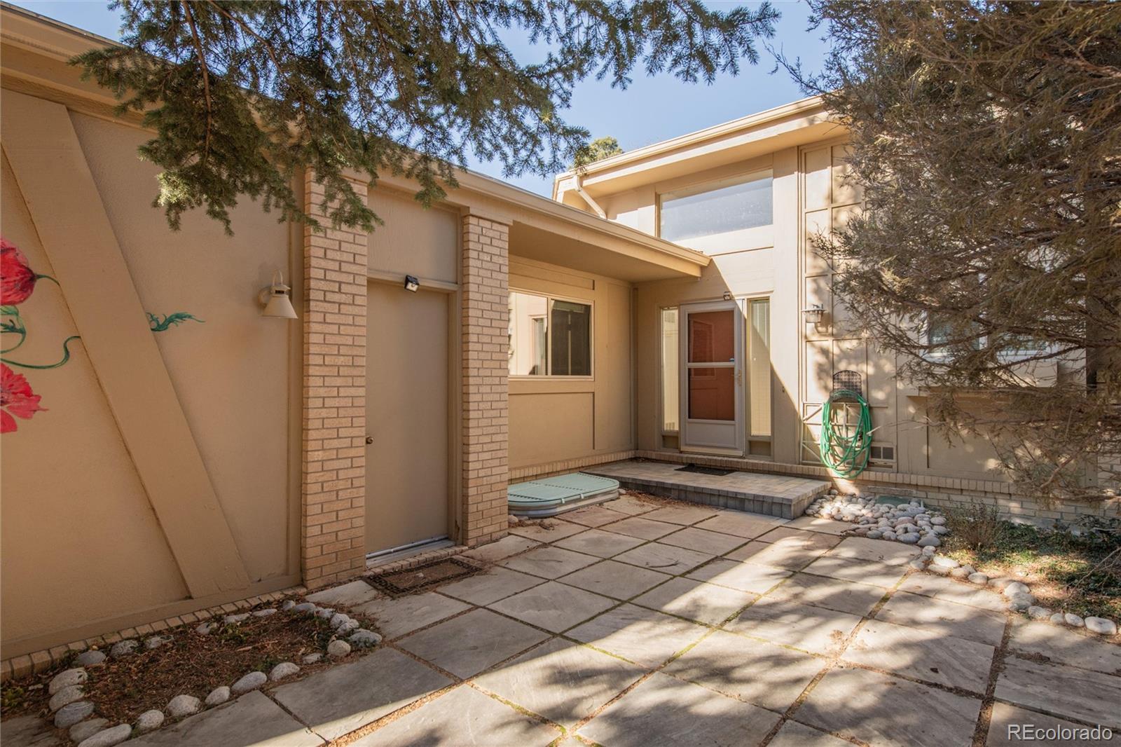 4883 Briar Ridge Court