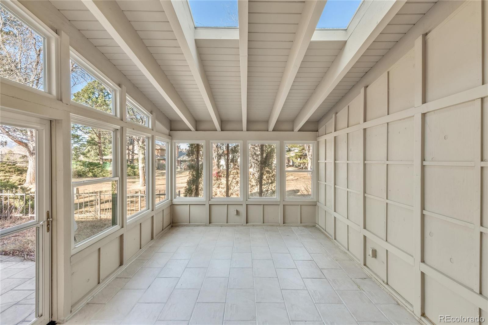 4883 Briar Ridge Court