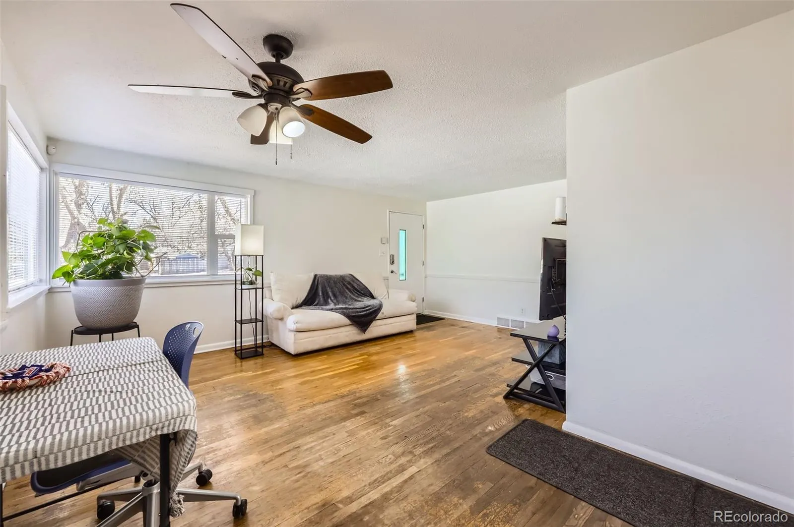 Colorado Springs, Colorado 80909, United States, 4 Bedrooms Bedrooms, ,2 BathroomsBathrooms,Residential,Pending,26156