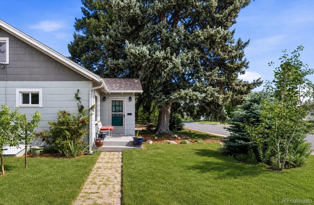 Photo of 4447 S Acoma Street, Englewood, CO 80110 (MLS # 6659083)