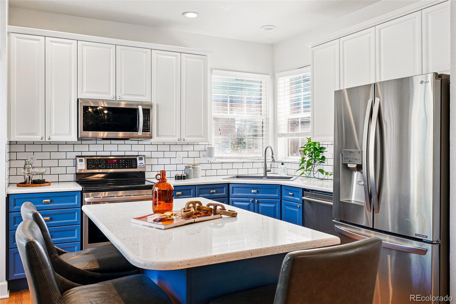 1063 Roslyn Court