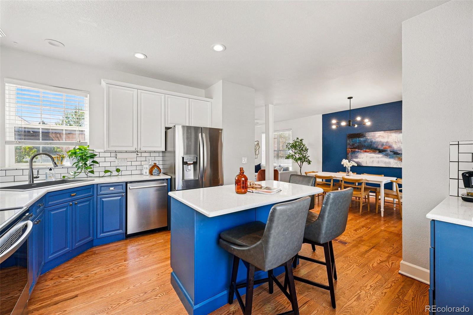 1063 Roslyn Court