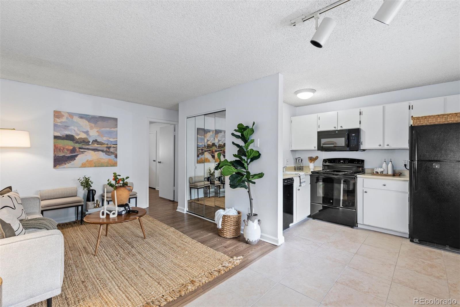 3161 Madison Avenue 302