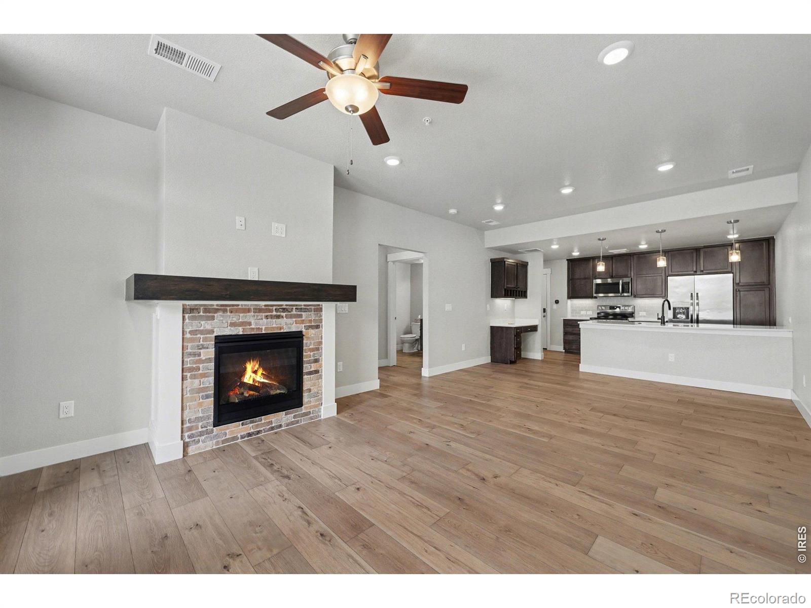 827 Schlagel Street 2