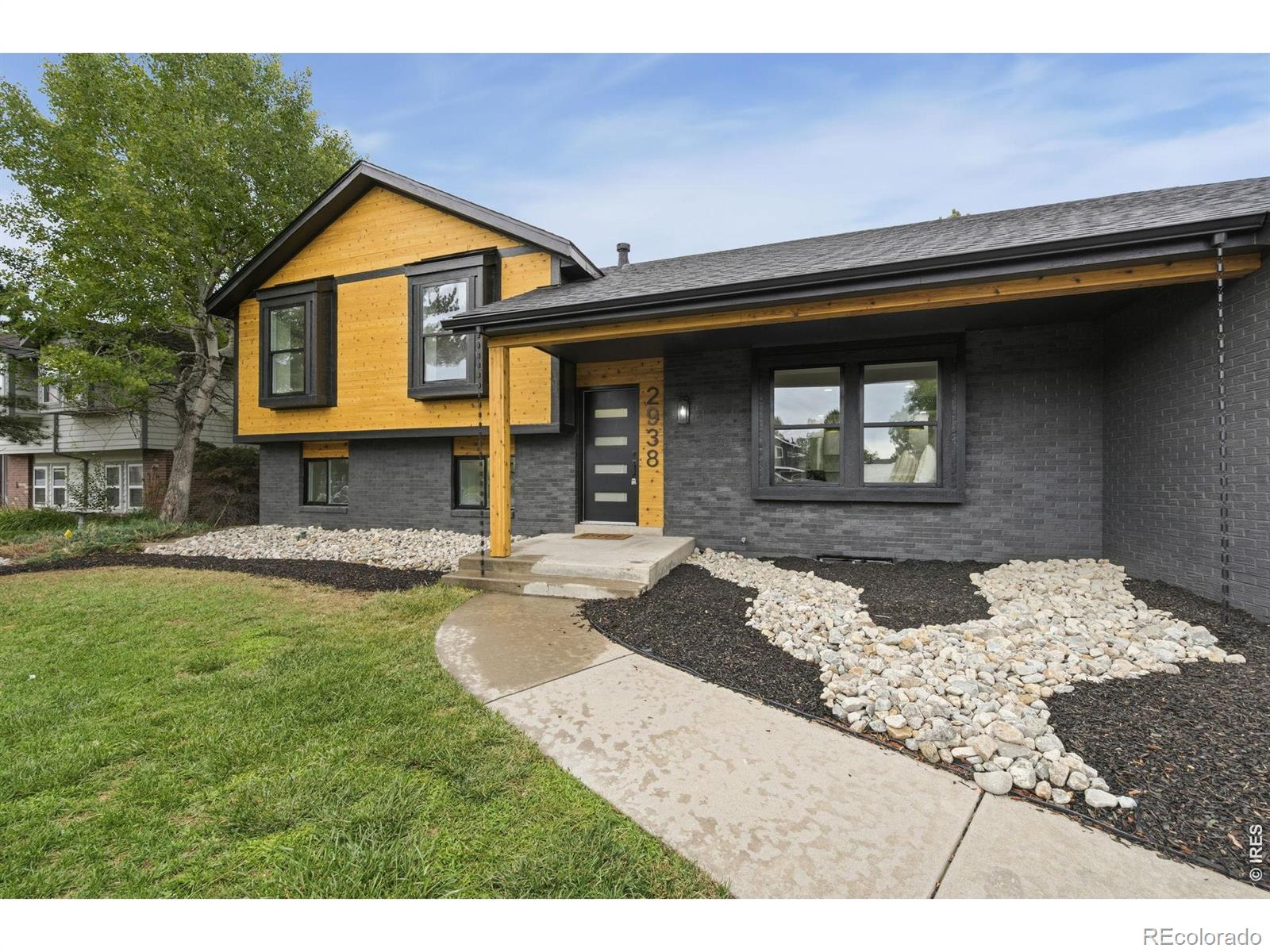 2938 Glendevey Drive