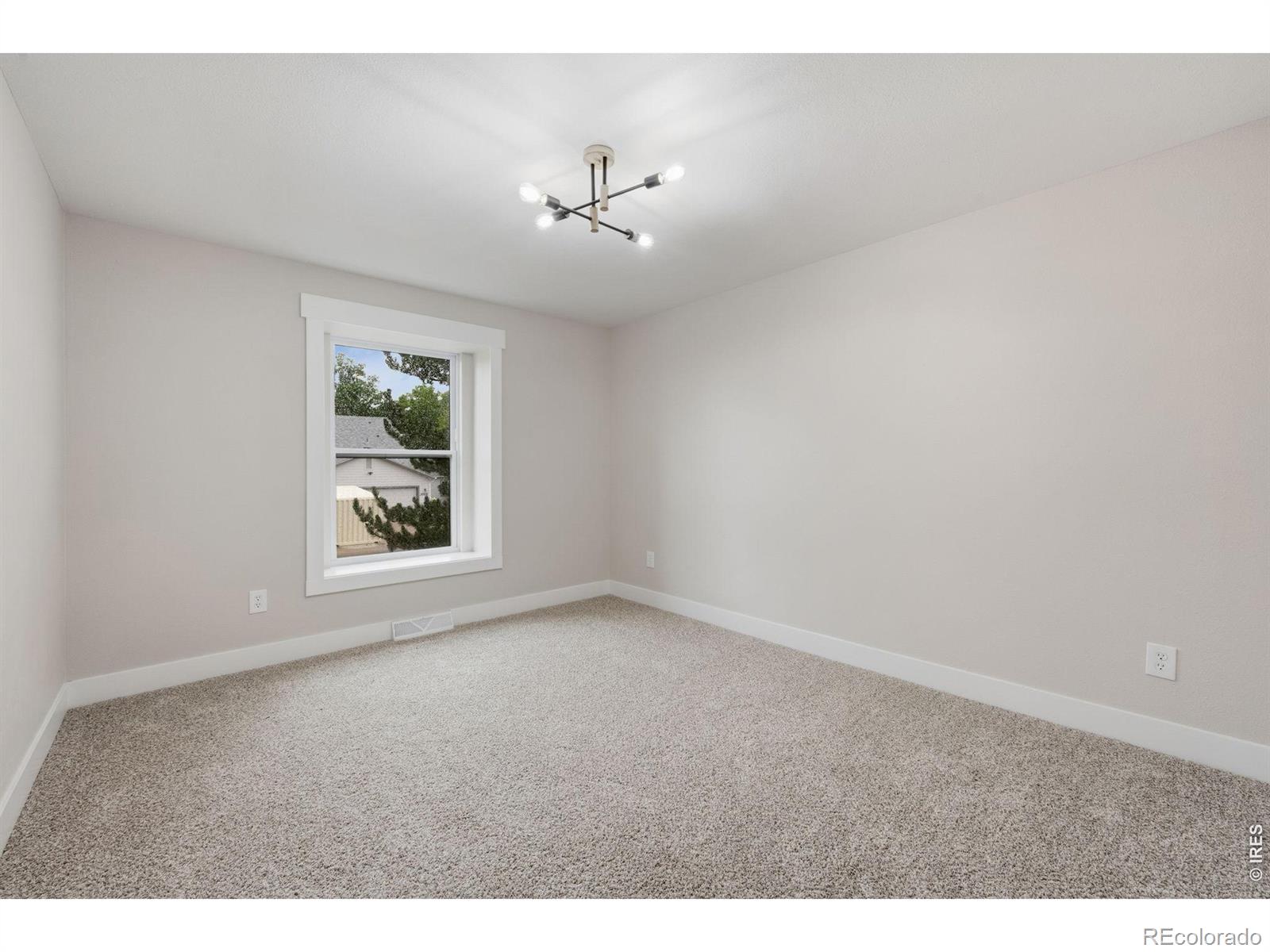 2938 Glendevey Drive