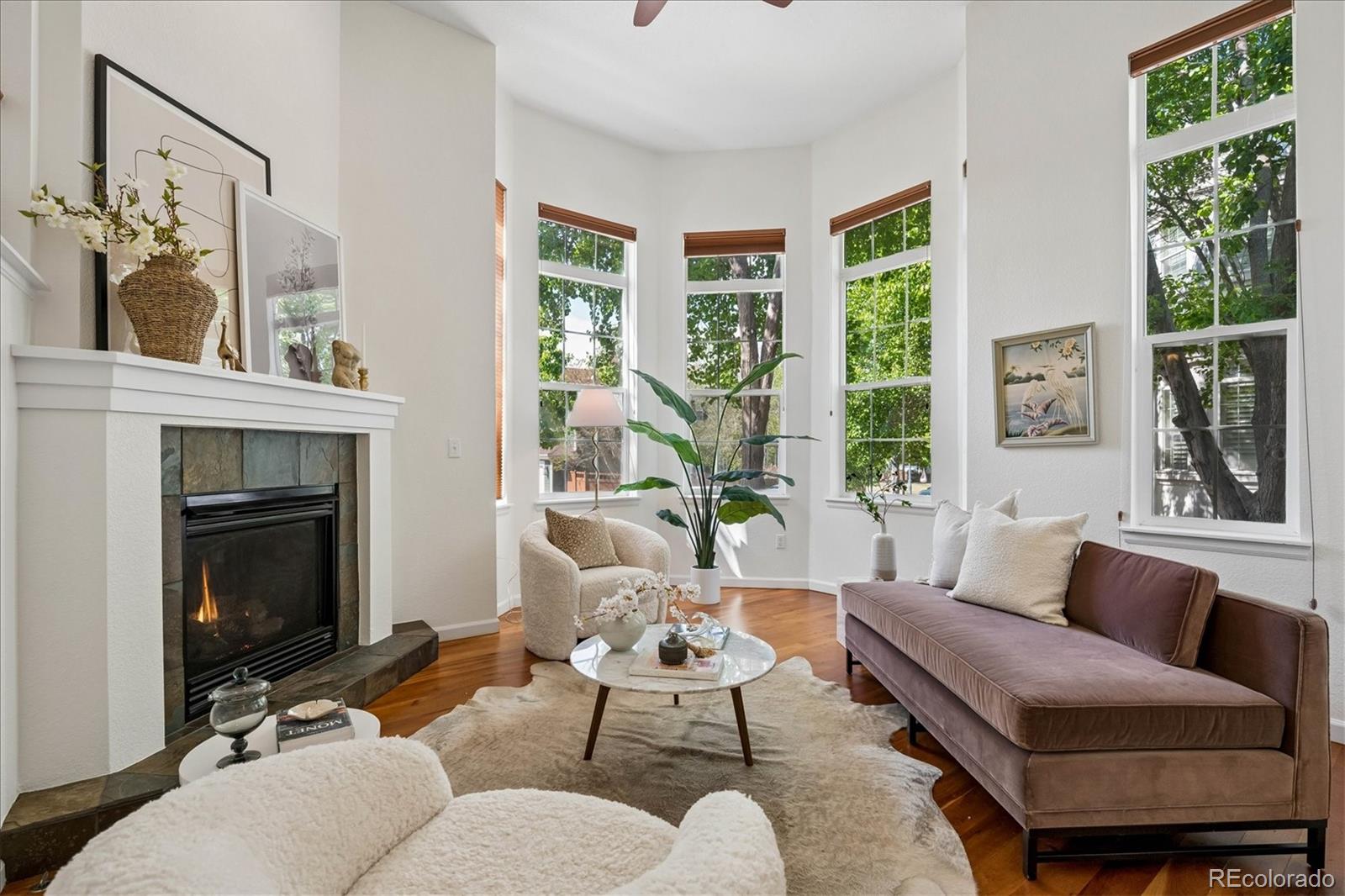 8939 E 29th Place