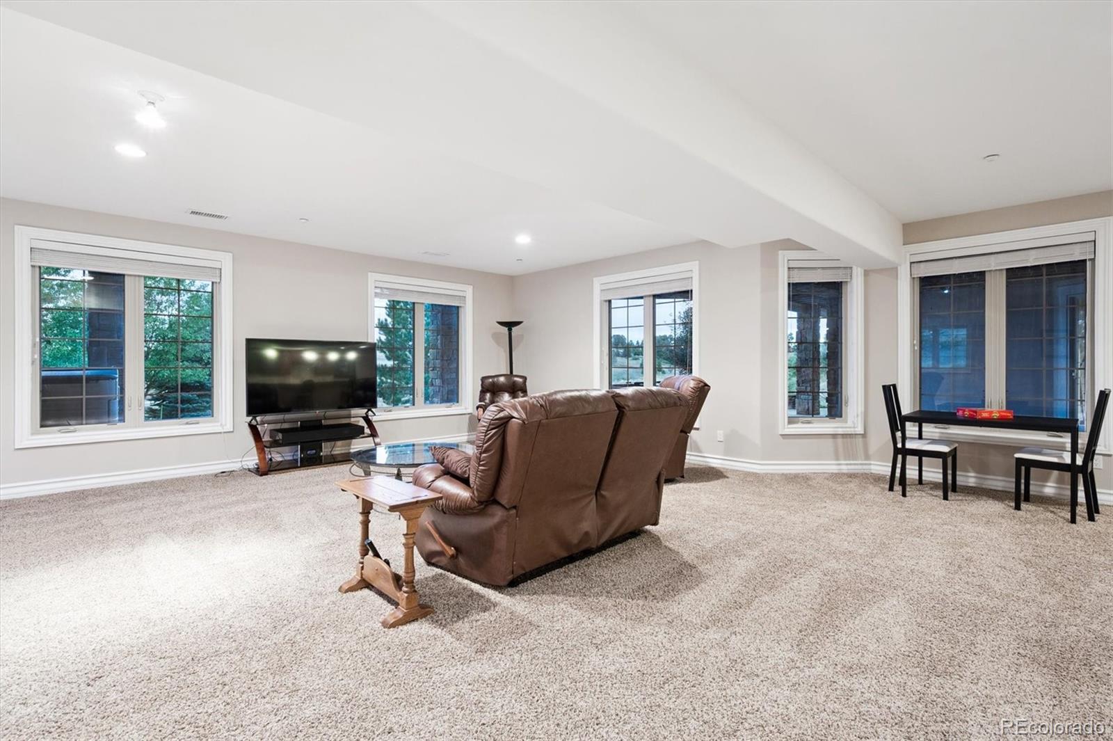 7372 Talon Trl, Parker, CO, 80138, USA, 5 Bedrooms Bedrooms, ,5 BathroomsBathrooms,Residential,Active,7372 Talon Trl,8869473