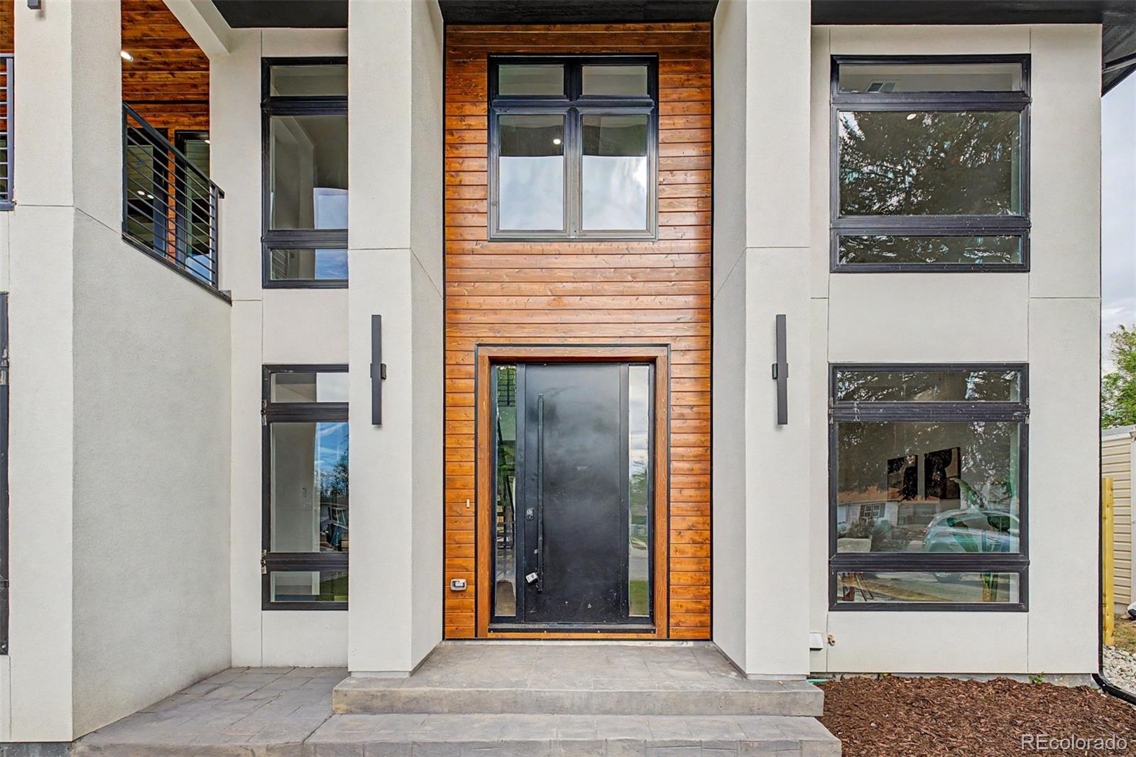 2710 S Gilpin Street