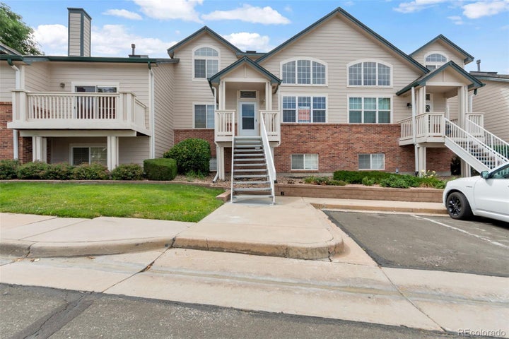 Photo 1 of 25 — 18102 E Bethany Place, Aurora, CO 80013