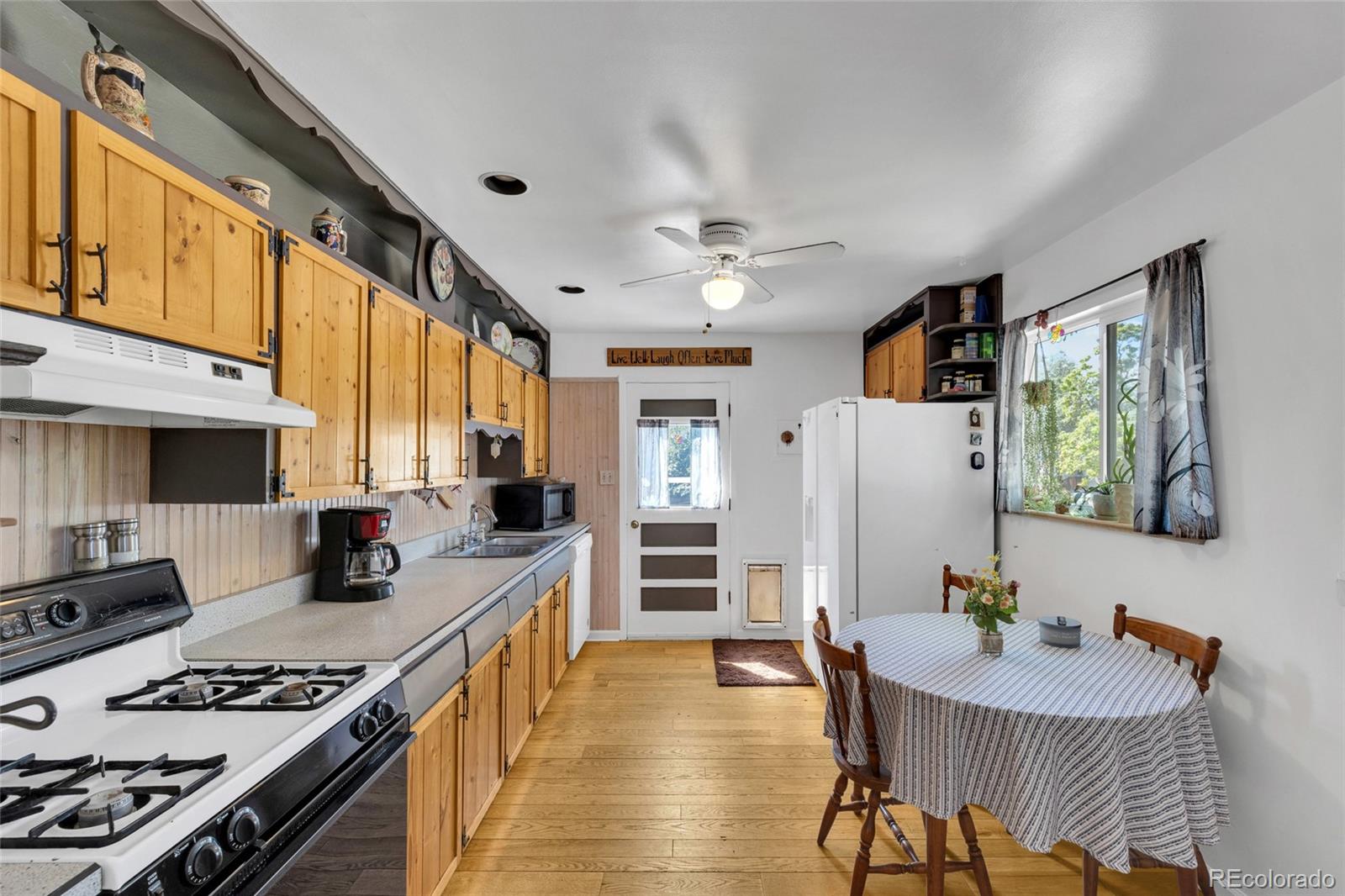 6326 Fenton Street