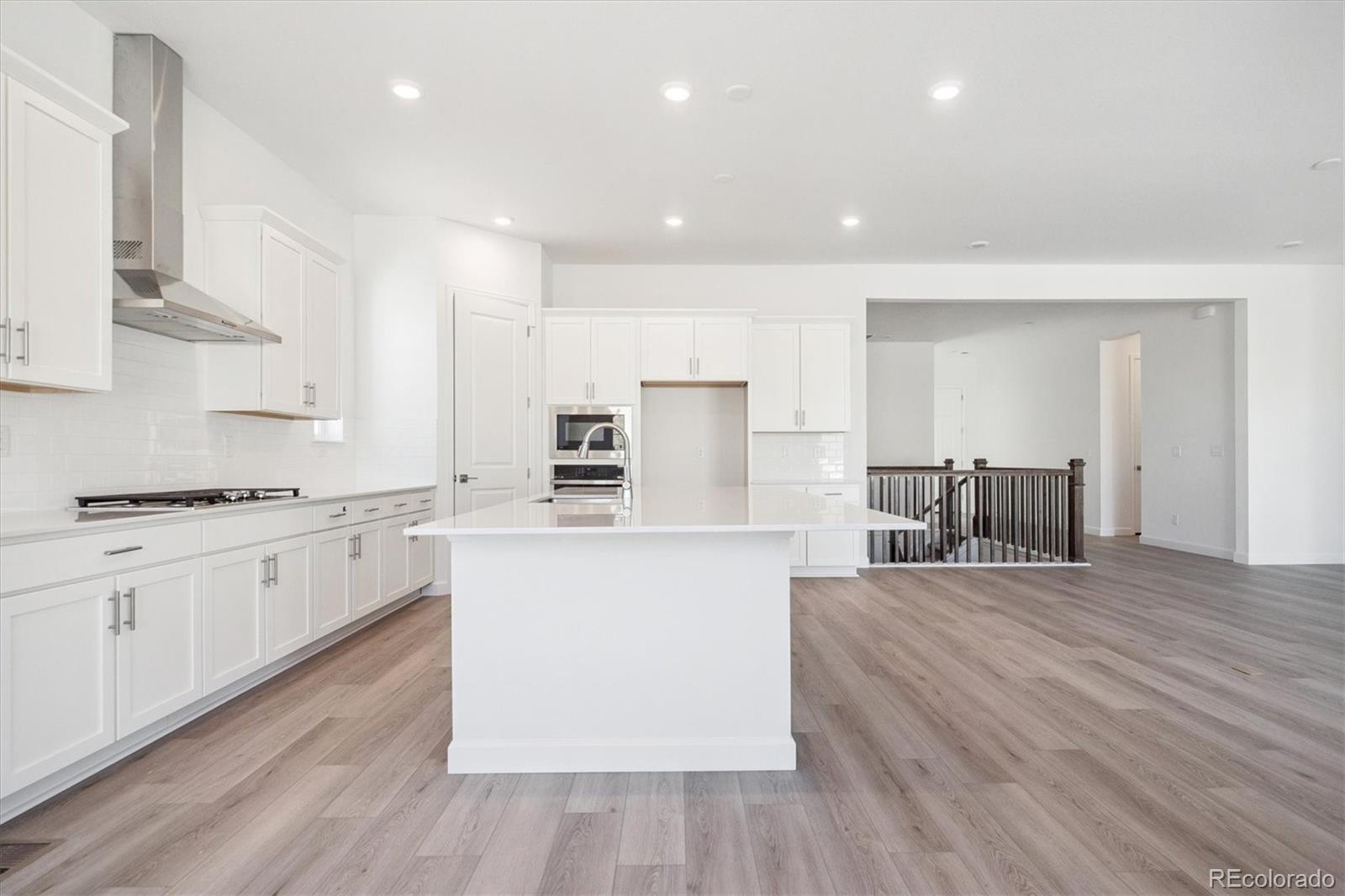 1645 Green Fern Point