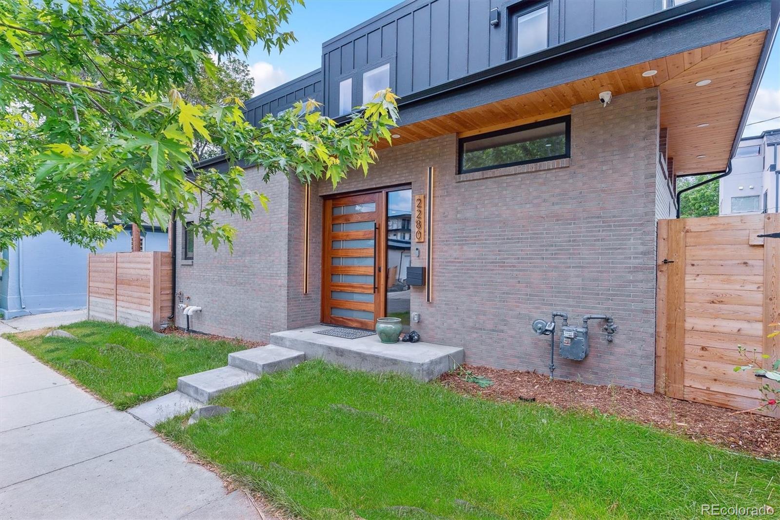 2280 W 42nd Avenue