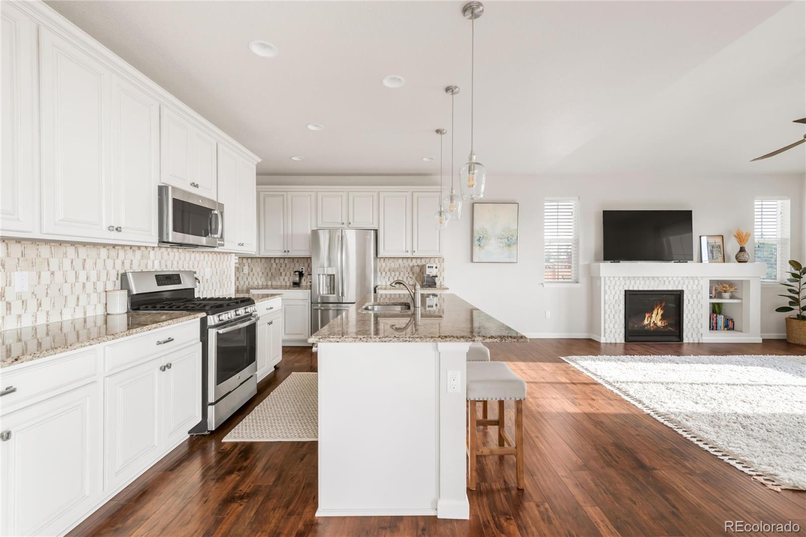 3231 Riverwood Way