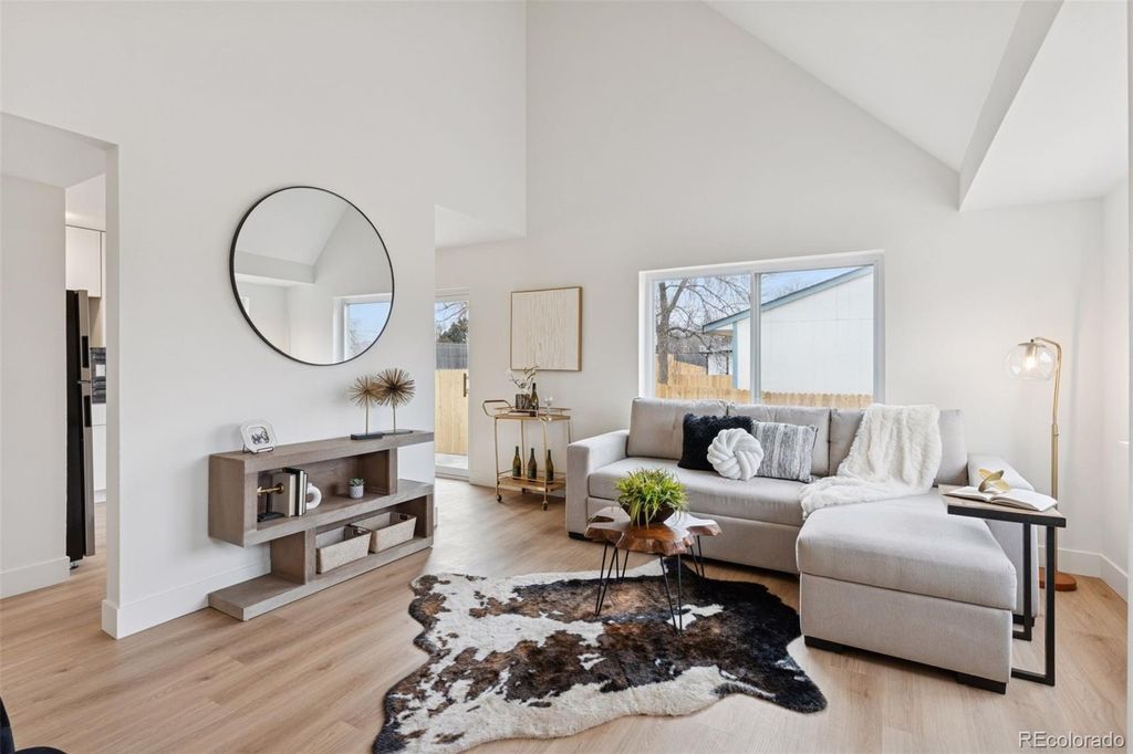 Photo of 1464 W Lake Avenue, Littleton, CO 80120 (MLS # 5842273)