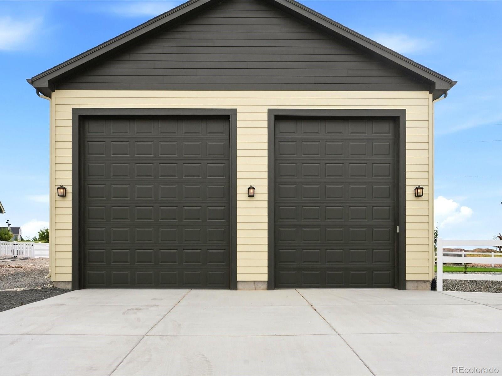 3643 Crested Owl Court