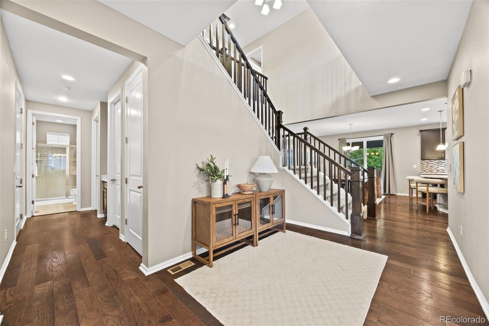 14376 Double Dutch Circle
