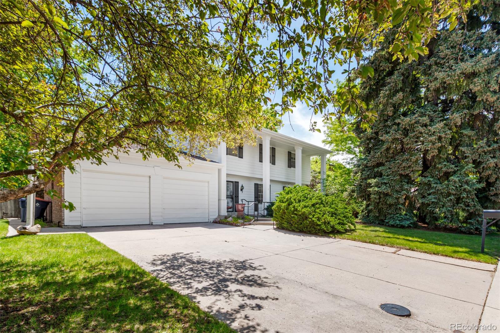 9540 E Grand Place