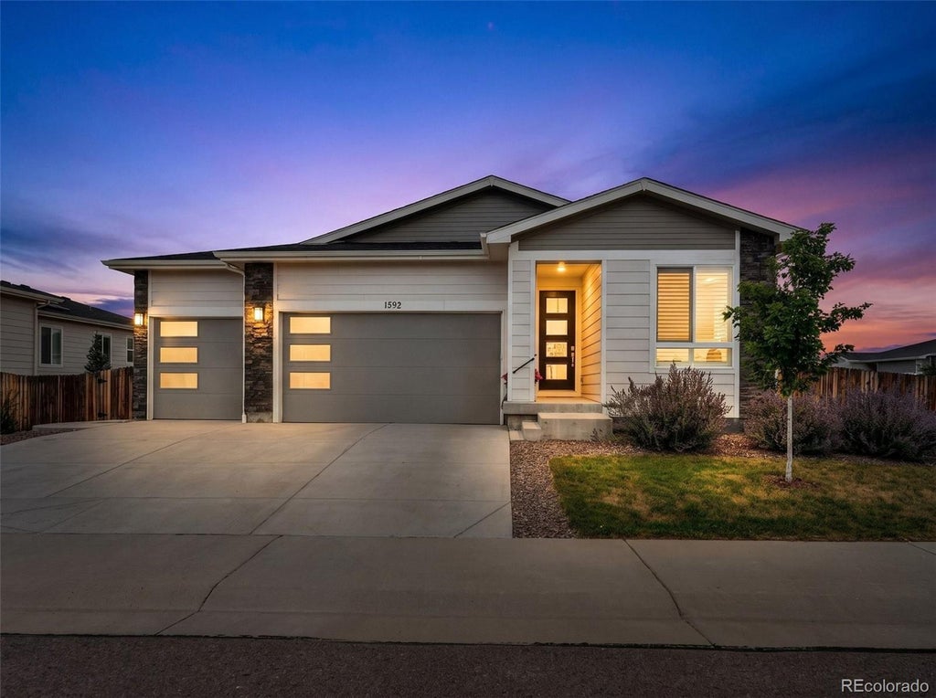Photo of 1592 Maggie Mae Lane, Castle Rock, CO 80104 (MLS # 8052139)