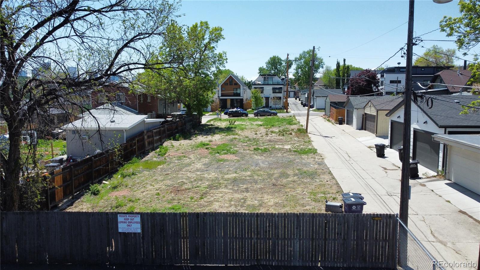 1733 W 37th Avenue