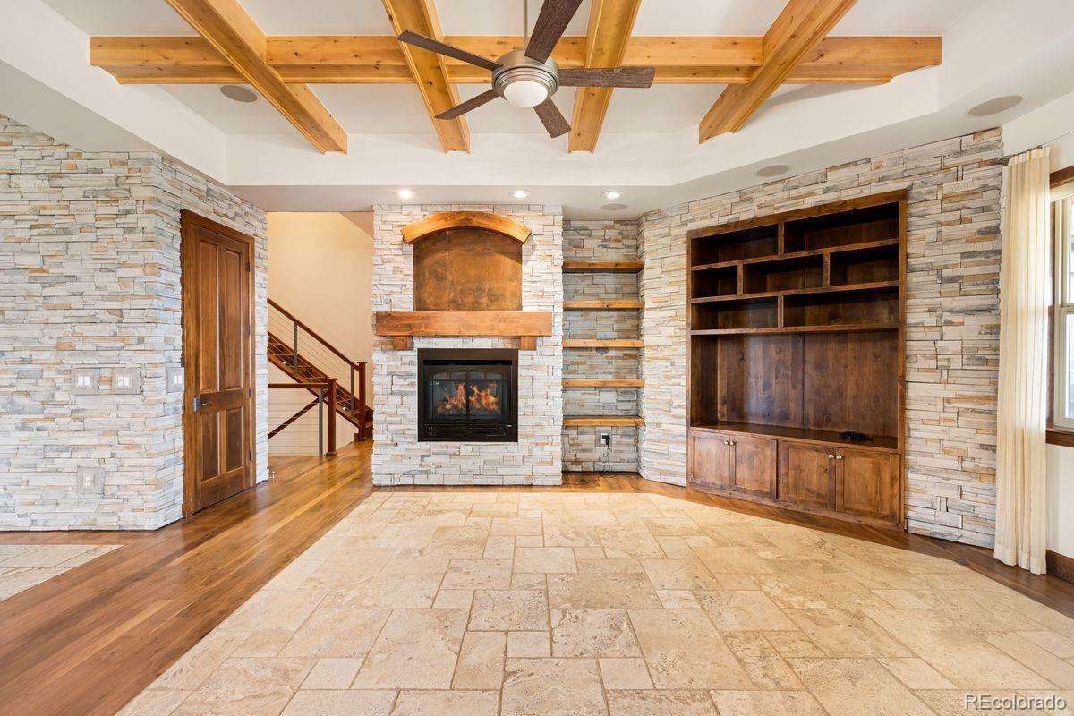 7758 Weaver Circle