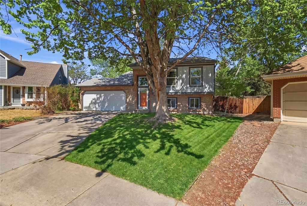Photo of 13755 W 65th Drive, Arvada, CO 80004 (MLS # 5623311)